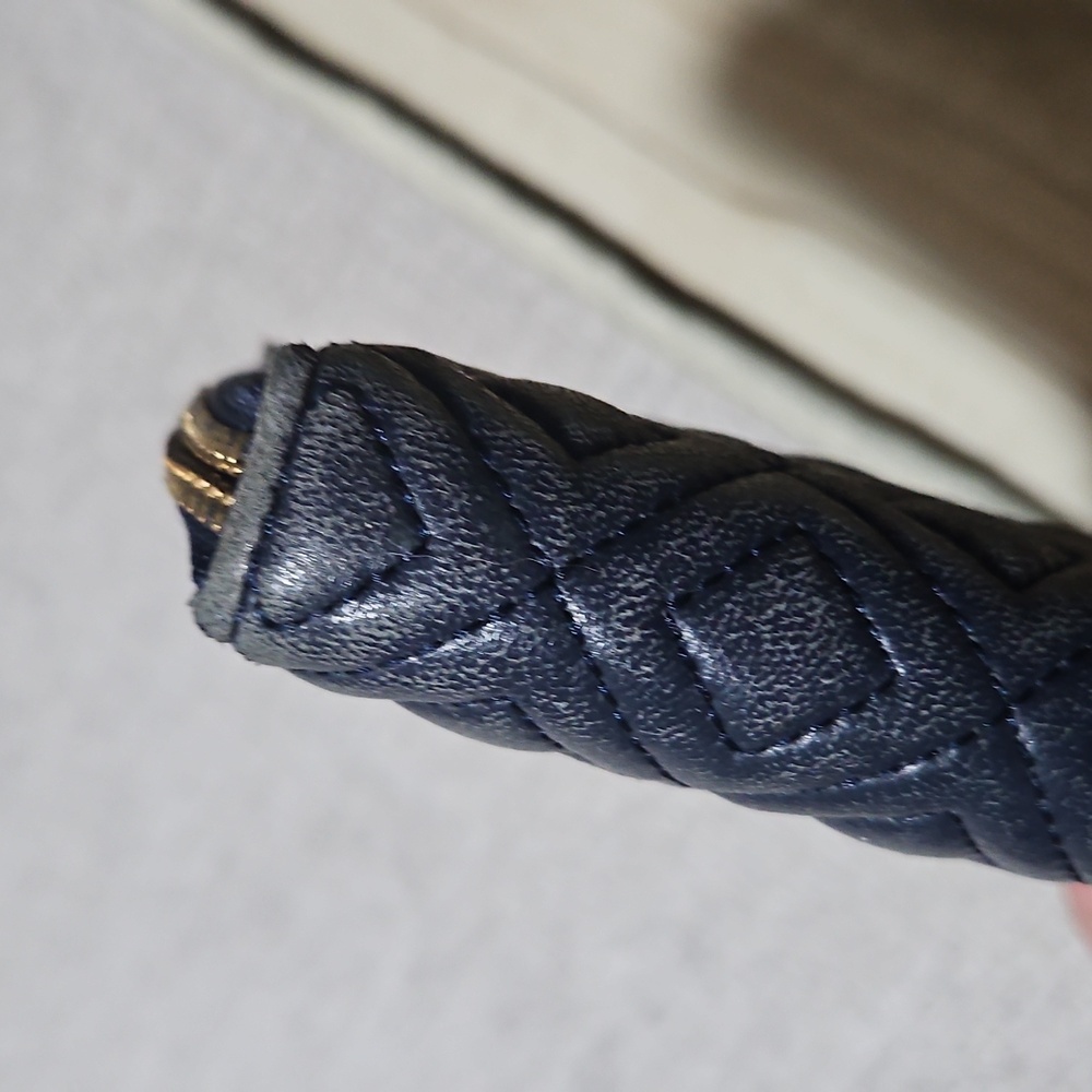 Tory Burch Navy Blue Quilted Wallet - Picture 8 of 9